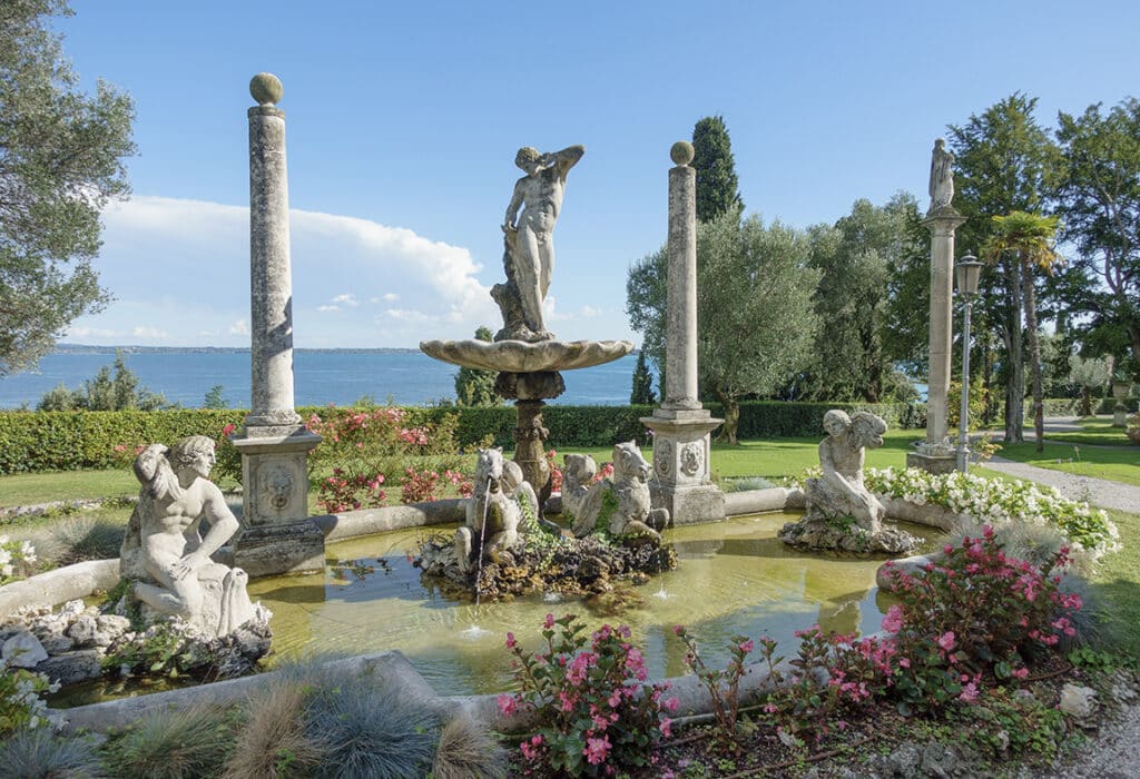 Lake garda elopement